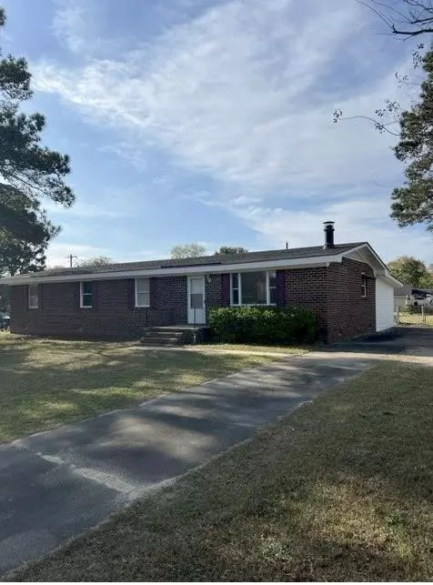 2652 Hilldale DR Drive, Sumter, SC 29154