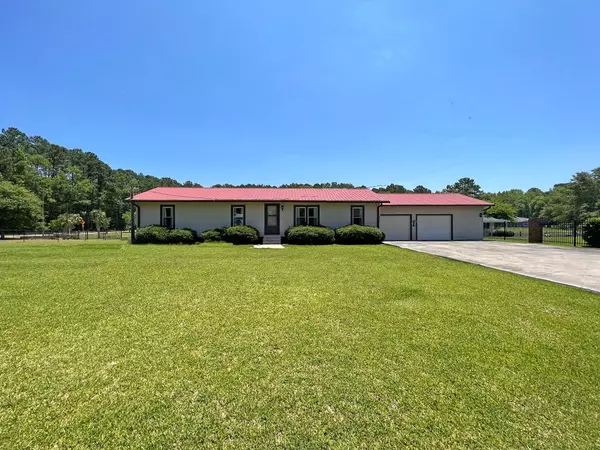 Summerton, SC 29148,1045 Autumn LN Lane