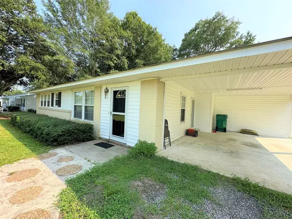 Turbeville, SC 29162,1088 Coker ST Street