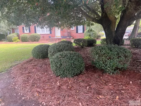 Bishopville, SC 29010,114 Baskin AVE Avenue