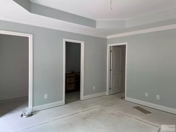 Wedgefield, SC 29168,4870 Mclaurin RD Road