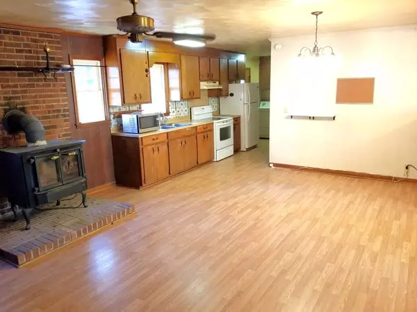 Elloree, SC 29047,126 Beckett DR Drive