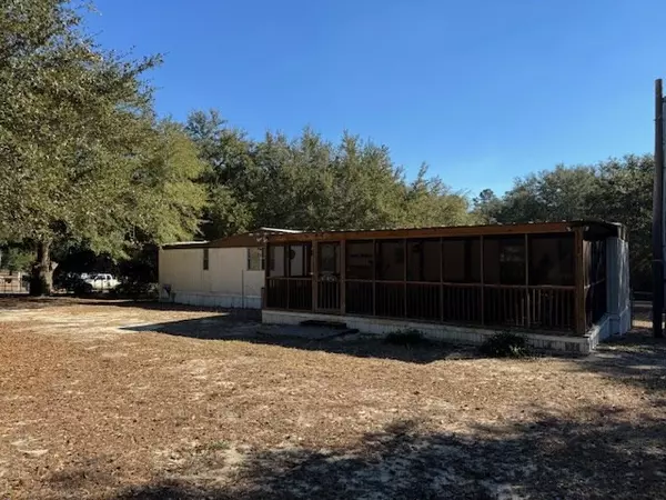 Elloree, SC 29047,21 Santee LN Lane