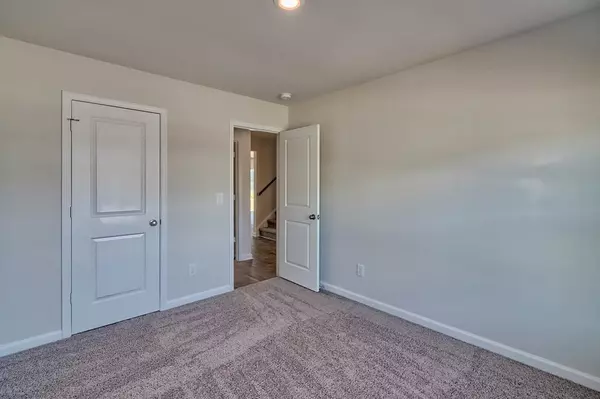 Dalzell, SC 29040,5152 Benenhaley RD Road