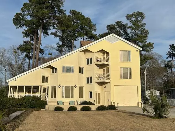 1958 Lake Shore DR Drive, Manning, SC 29102