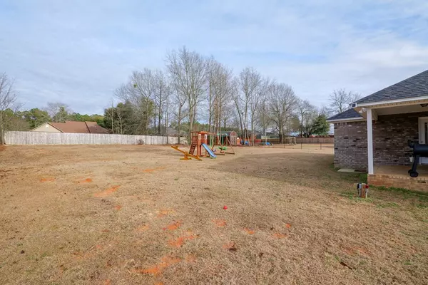 Dalzell, SC 29040,3135 Explorer DR Drive