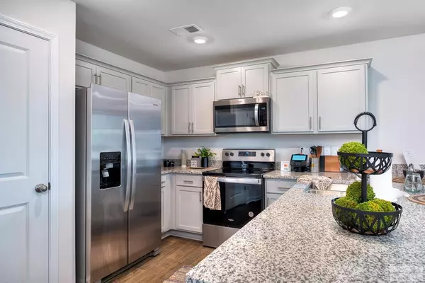 Dalzell, SC 29153,1891 Wildhorse