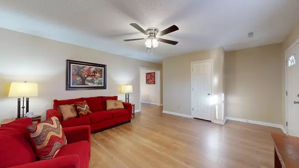 Dalzell, SC 29040,2875 Sheridan DR Drive