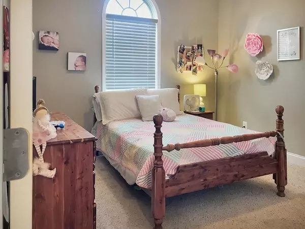 Camden, SC 29020,6 Pin Oak CT Court