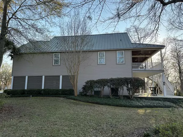 Summerton, SC 29148,1148 Cuddo Point DR Drive