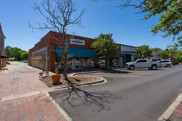 Elloree, SC 29047,2721 Cleveland ST Street