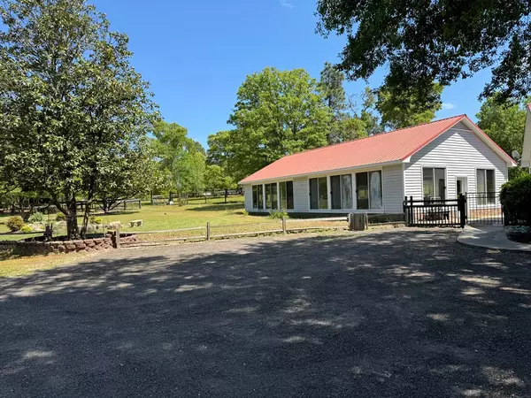 Camden, SC 29020,1397 Pine RD Road