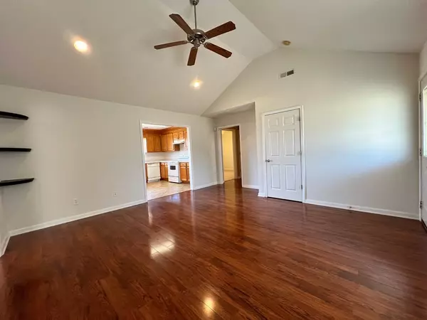 Dalzell, SC 29040,3550 Drayton DR Drive