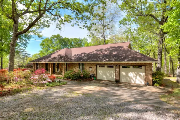 Dalzell, SC 29040,6495 Francis Marion AVE Avenue