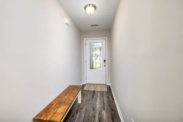 Wedgefield, SC 29168,7 Foxfire LN Lane