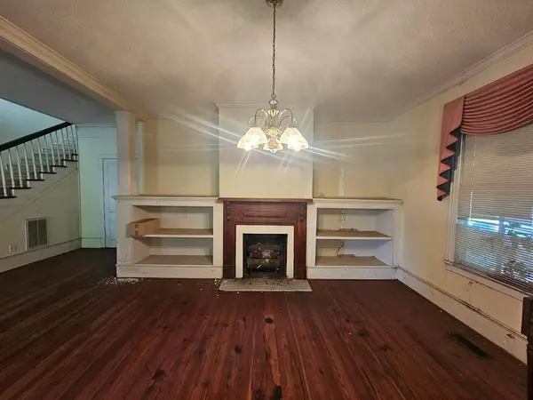 Elloree, SC 29047,6511 Old Number Six HWY Highway