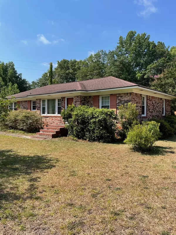 Dalzell, SC 29040,3340 Camden HWY Highway