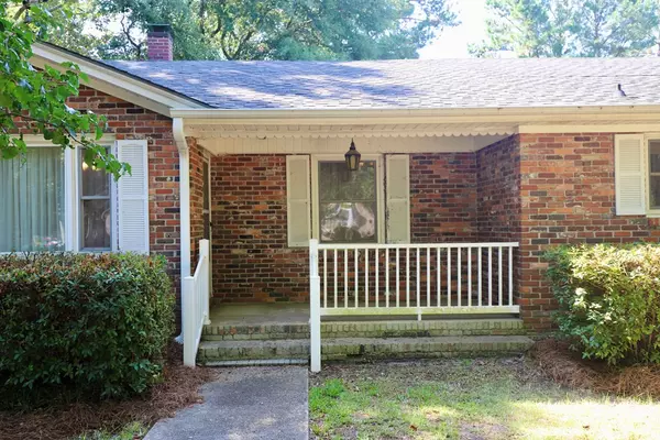 Mayesville, SC 29104,12 Bland ST Street