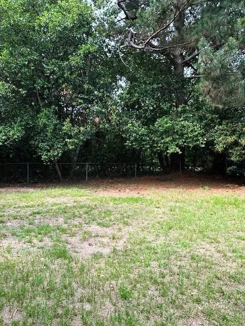 Summerton, SC 29148,1122 Session ST Street