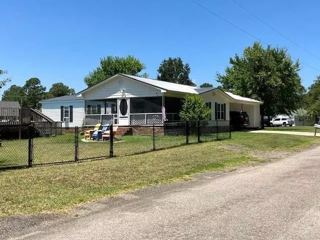 Summerton, SC 29148,1421 Snug Harbor RD Road