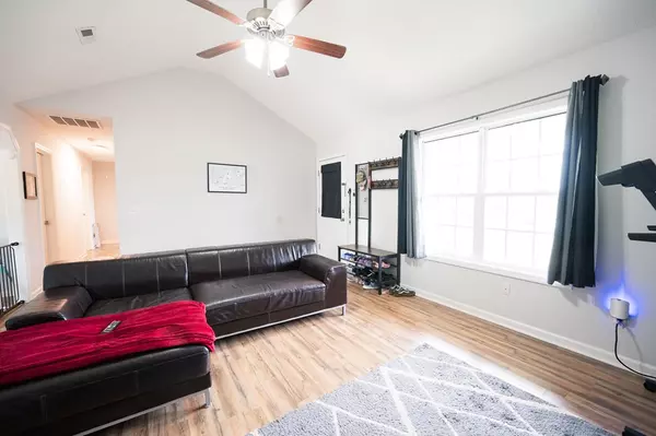 Dalzell, SC 29040,3370 Sportsman DR Drive