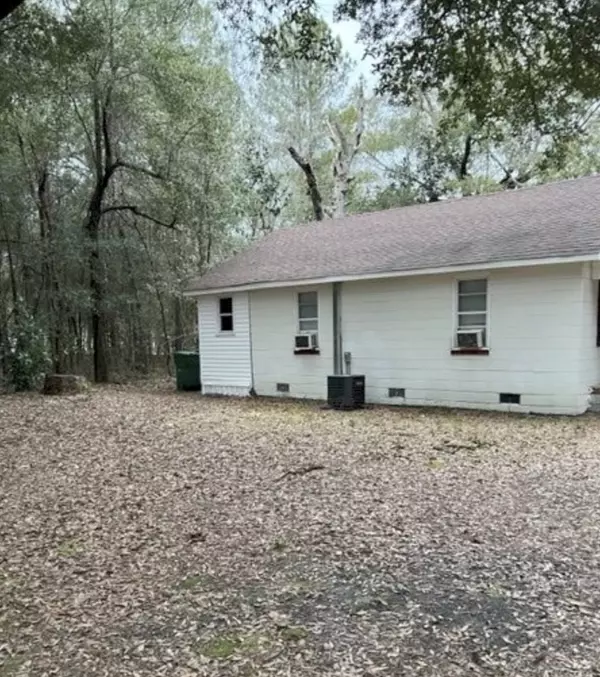 Pinewood, SC 29125,206 W Fifth ST Street