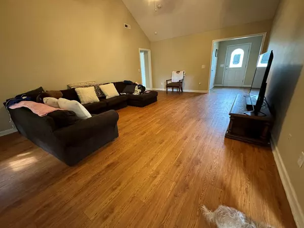 Sumter, SC 29154,4550 Pond Loop RD Road