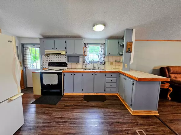 Summerton, SC 29148,1930 Cotton LN Lane