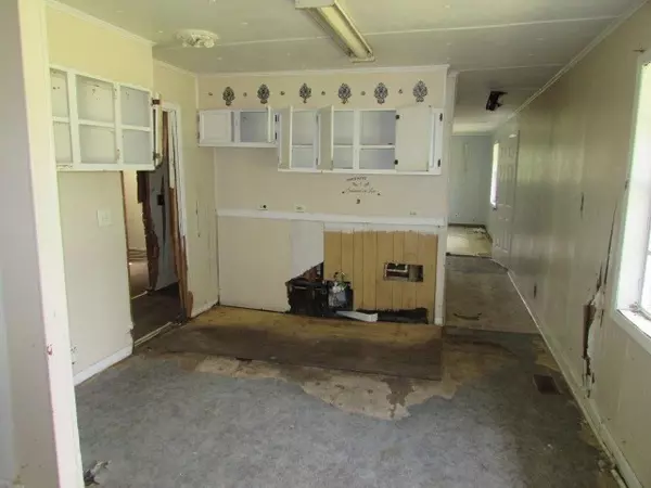 Mayesville, SC 29104,4020 4Th ST Street