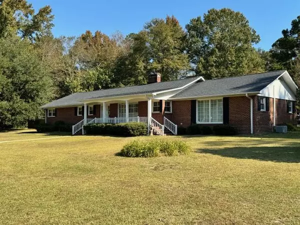 518 Woodland DR Drive, Manning, SC 29102