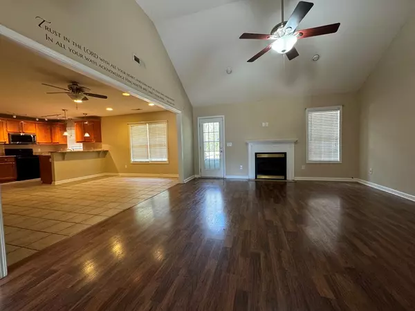 Dalzell, SC 29040,60 Doctors CT Court