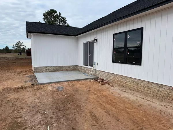 Wedgefield, SC 29168,5545 Tillman Nursery RD Road