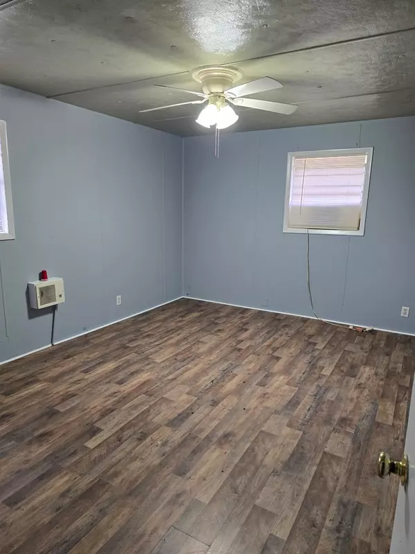 Mayesville, SC 29104,4000 Fourth ST Street