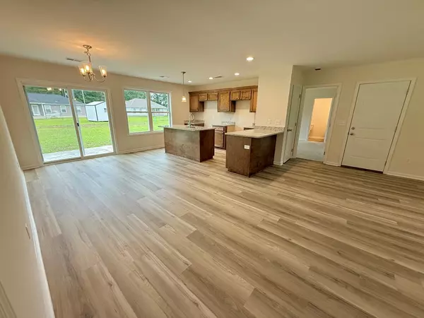 Pinewood, SC 29125,300 S Marion