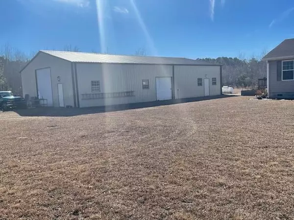 Summerton, SC 29148,2922 House RD Road