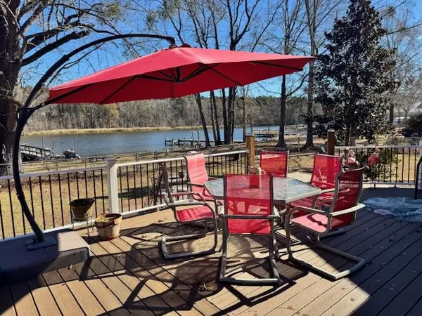 Summerton, SC 29148,1038 Gin Pond DR Drive