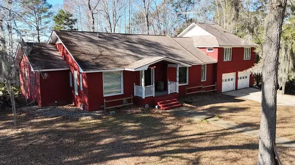 3270 Princess Pond RD Road, Summerton, SC 29148