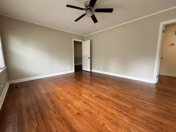 Dalzell, SC 29040,3340 Camden HWY Highway