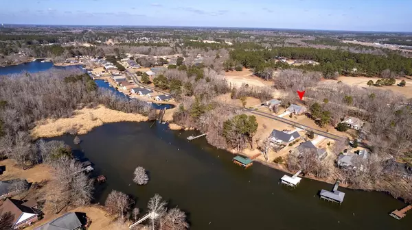 Manning, SC 29102,52 Ridge Lake DR Drive