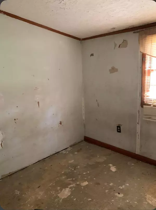 Wedgefield, SC 29168,6630 Racking LN Lane