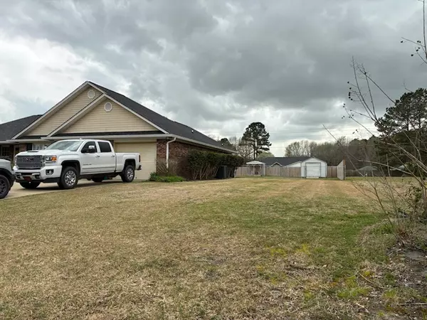 Sumter, SC 29150,220 Trillium LN Lane