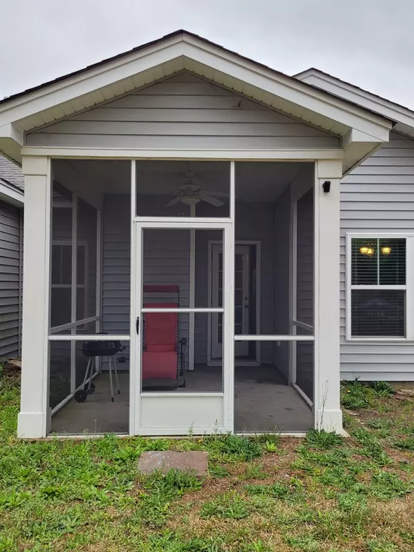 Sumter, SC 29154,1020 Lakaxzus ST Street