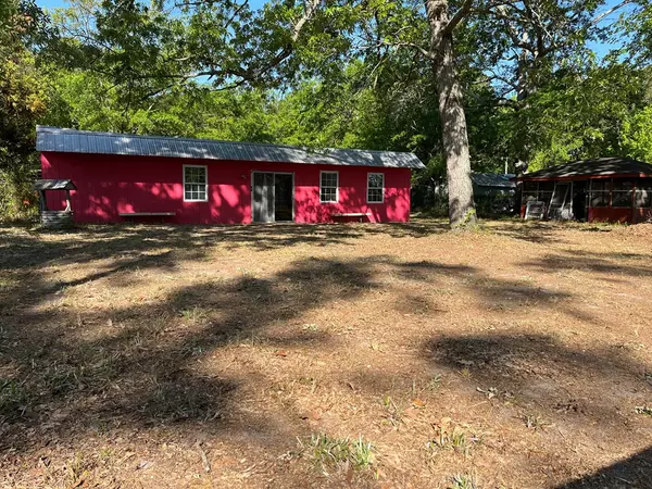 Summerton, SC 29148,2124 Lake Marion Shores RD Road