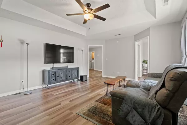 Dalzell, SC 29040,80 Doctors CT Court