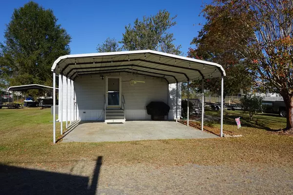 Summerton, SC 29148,1031 Johndrow LN Lane