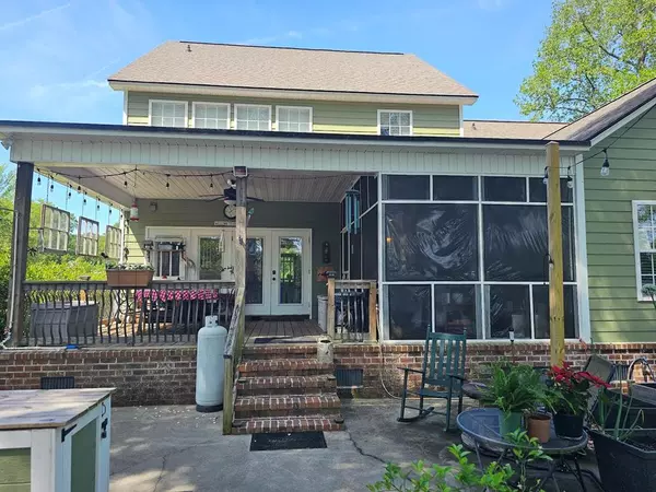 Eastover, SC 29044,573 Beaver Hut TRL Trail