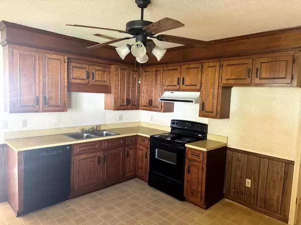 Sumter, SC 29154,1329 Fairlawn