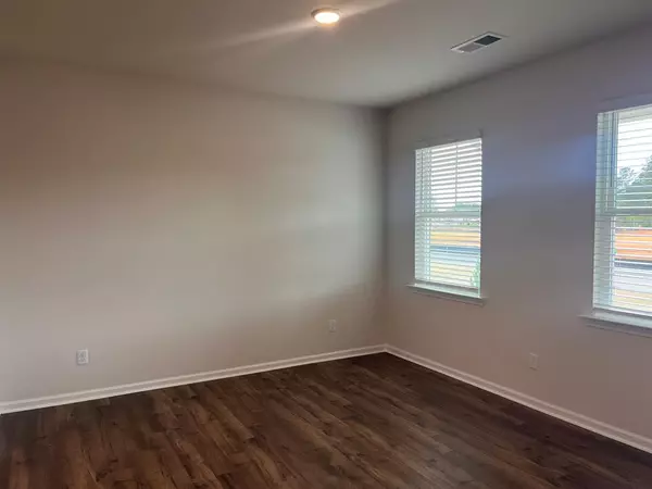 Sumter, SC 29150,1140 Curlew CIR Circle