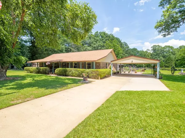 921 Pelham DR Drive, Sumter, SC 29154