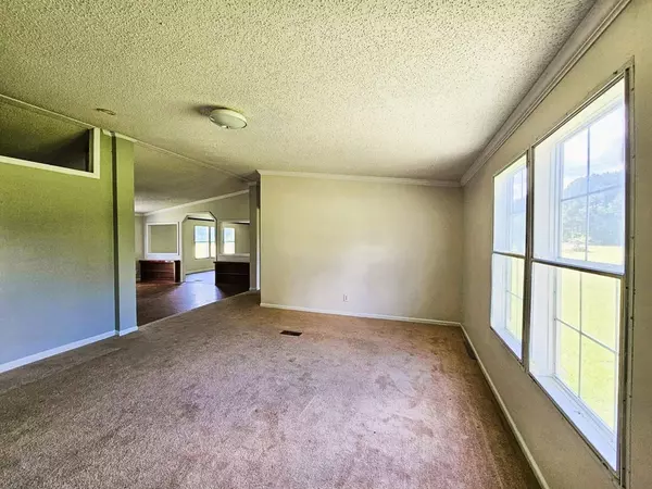 Manning, SC 29102,1897 Fairfield RD Road
